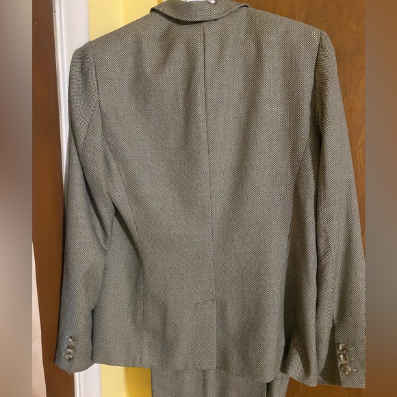 Jones & Co 2-Piece Pantsuit, 10 - Picture 2 of 7